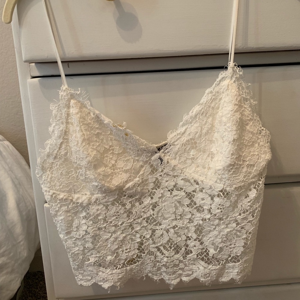 EXPRESS LACE TOP 🕊